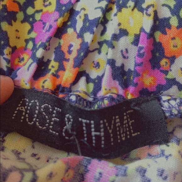 ✨🌷BRAND NEW ROSE AND THYME DITSY FLORAL SKIRT 🌷✨ - Picture 3 of 3